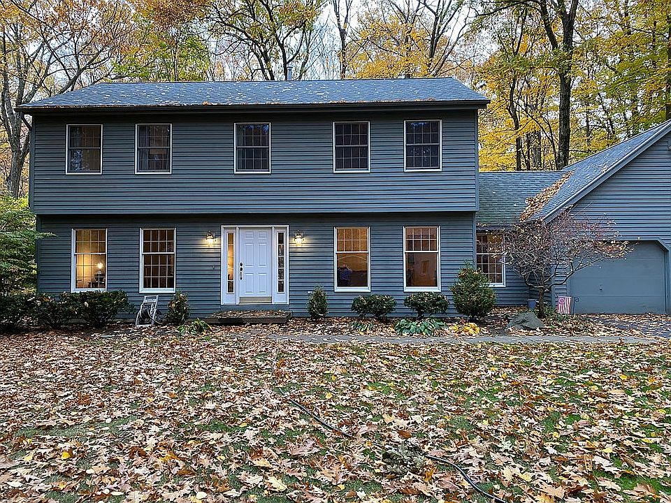 1st image of 6 Berkshire Dr