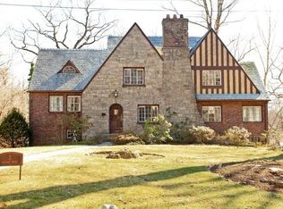 3 Melrose Dr, New Rochelle, NY 10804