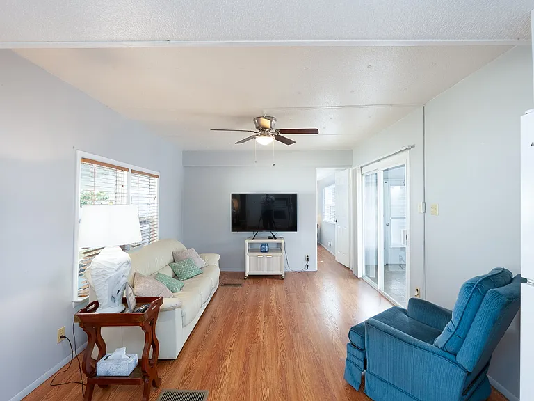 603 Locarno Dr — Photo 3