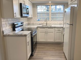 123 Fort Evans Rd SE APT B, Leesburg, VA 20175