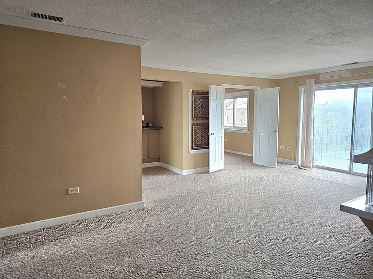 Cobblestone Cir — Photo 4