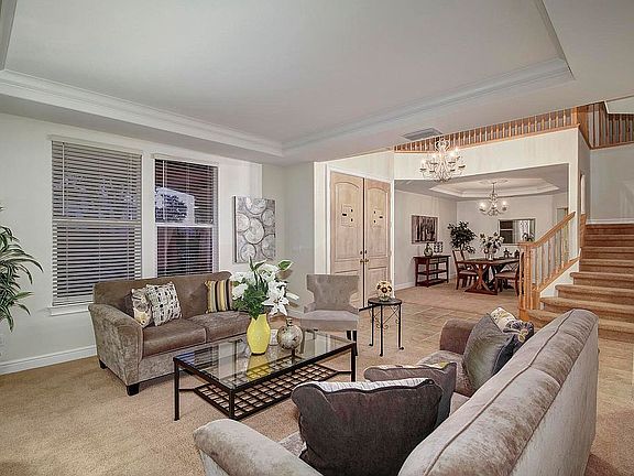 4th image of 1537 Oak Hill Way