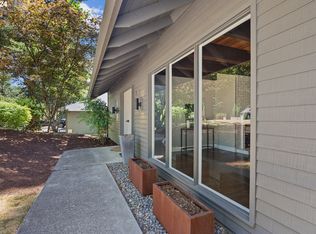 8775 SW Bridletrail Ave, Beaverton, OR 97008