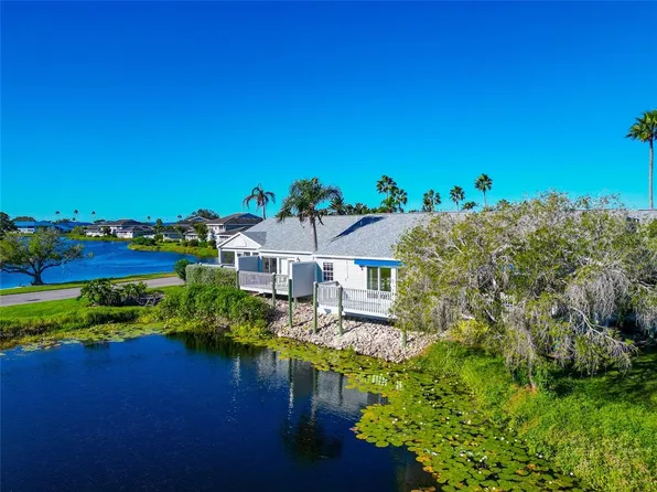 515 Woodstork Cir, Bradenton, FL 34209