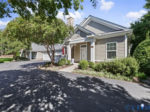 251 Pumpkin Pl, North Chesterfield, VA 23236
