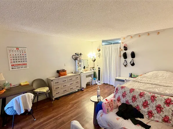 747 Amana St APT 1509, Honolulu, HI 96814