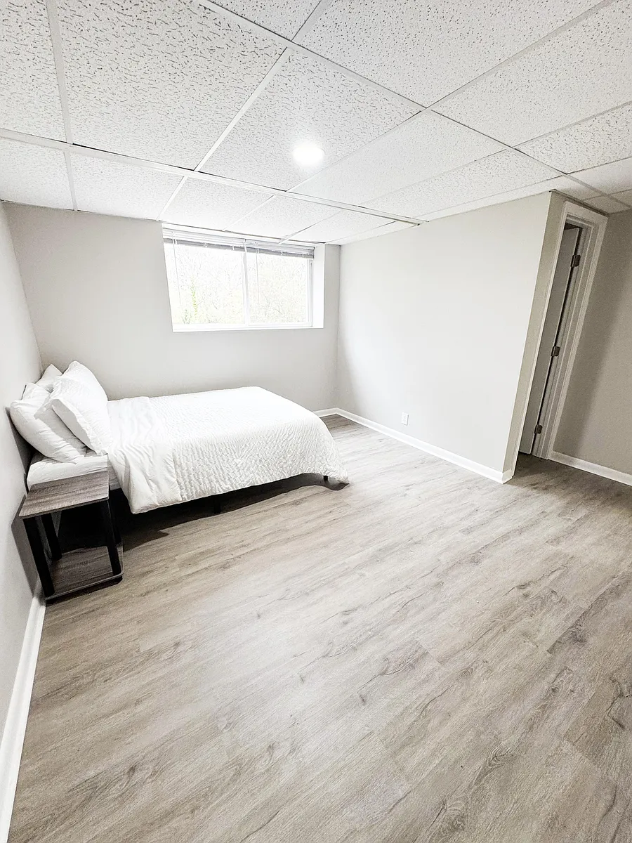 Building Photo - Conley Cir