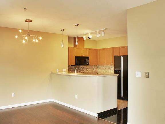 dining/kitchen