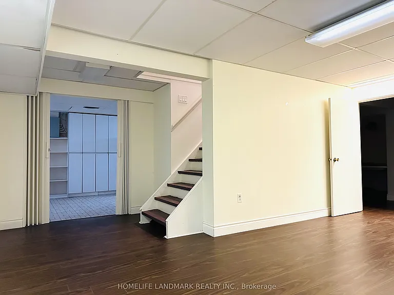 125 Bannatyne Dr — Photo 9