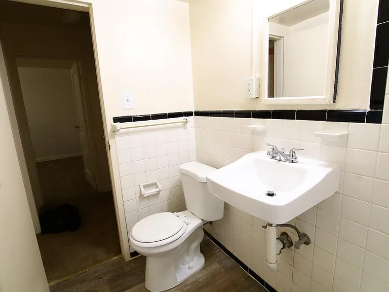 126 Joliet St SW #A — Photo 12