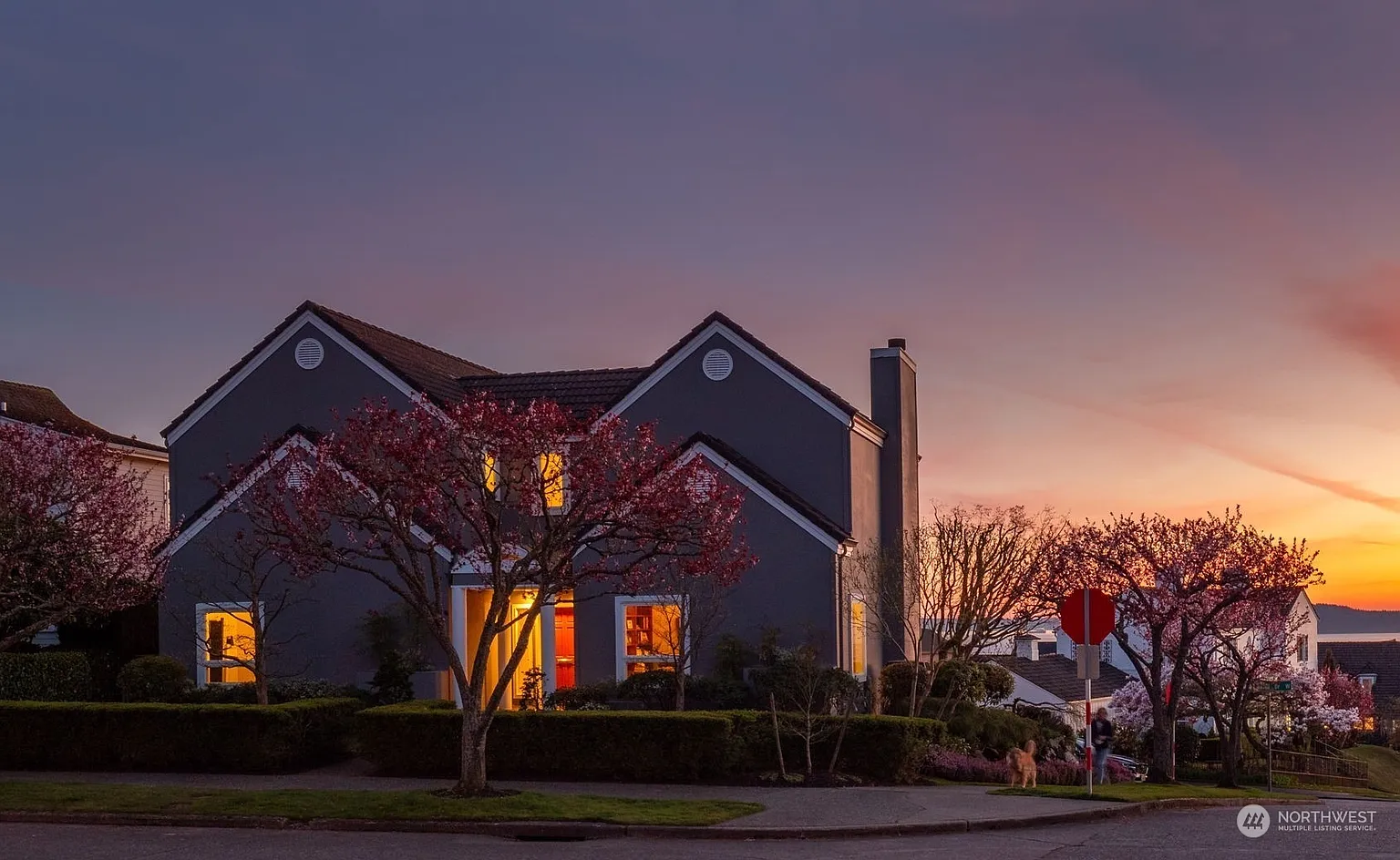 2365 Rosemont Place W photo 1