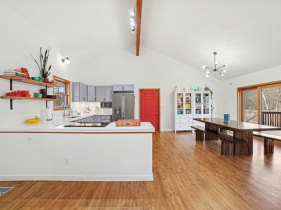 3rd image of 1879 N Crystal Rd