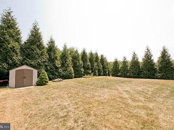 2nd image of 245 Rebecca Dr