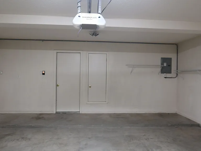 12520 Twin Leaf Dr — Photo 30
