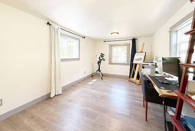208 S Summit Ave — Photo 19