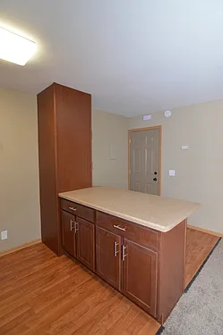 533 McCormick Ave #8 — Photo 7