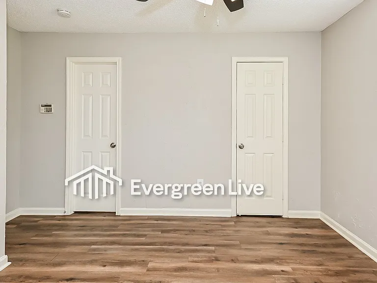 7421 Plover Cir — Photo 8