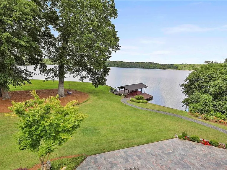 111 Loblolly Cir — Photo 8