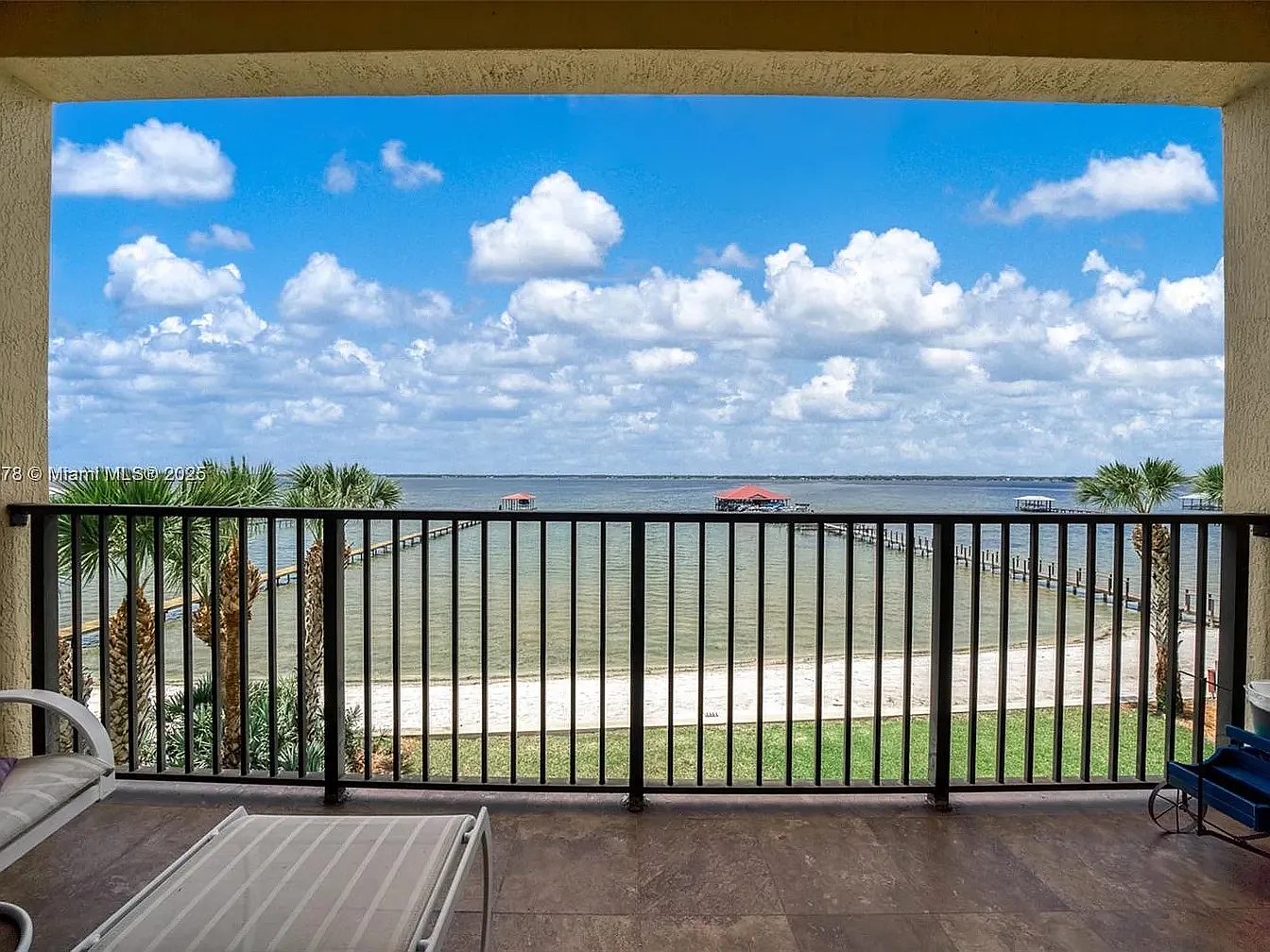 3 bed, 1562 sqft, $3,750 — Photo 3