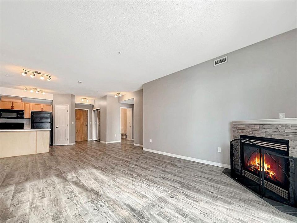 1st image of 160 S Moberly Rd #201