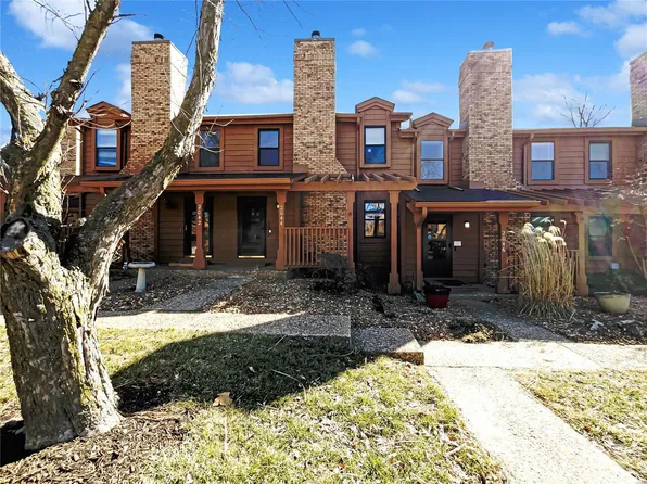 2044 Avignon Dr #C, Saint Charles, MO 63303