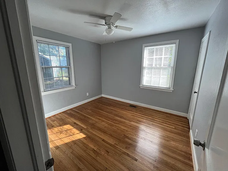6127 Amherst Ave — Photo 15