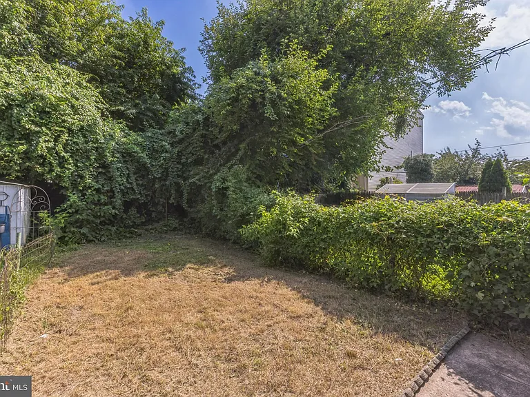 427 Ripka St — Photo 14