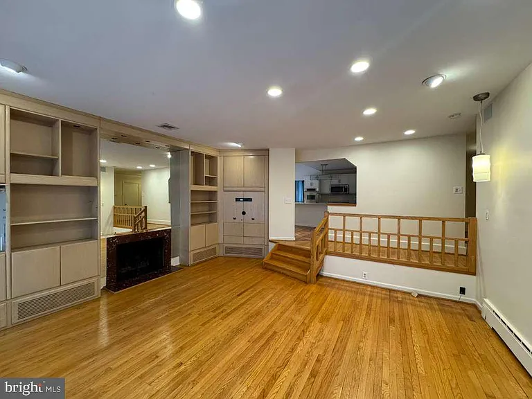8233 Fairview Rd — Photo 8