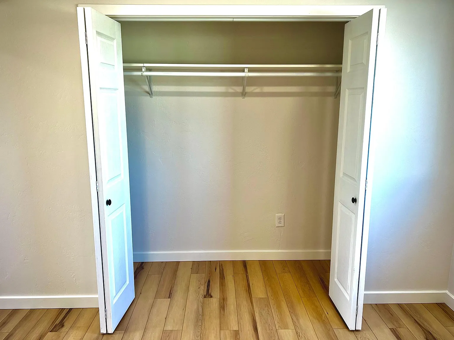 2199 Golden Eye Ct — Photo 4
