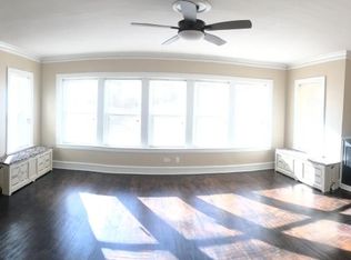 6629 N Campbell Ave #1, Chicago, IL 60645