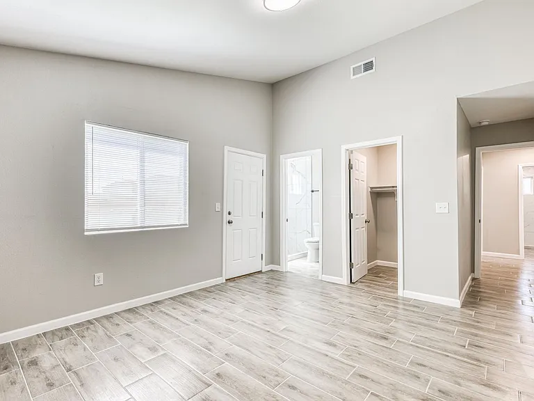 10028 Cross St — Photo 72