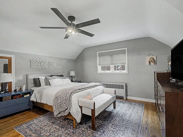 333 E Thruston Blvd — Photo 7