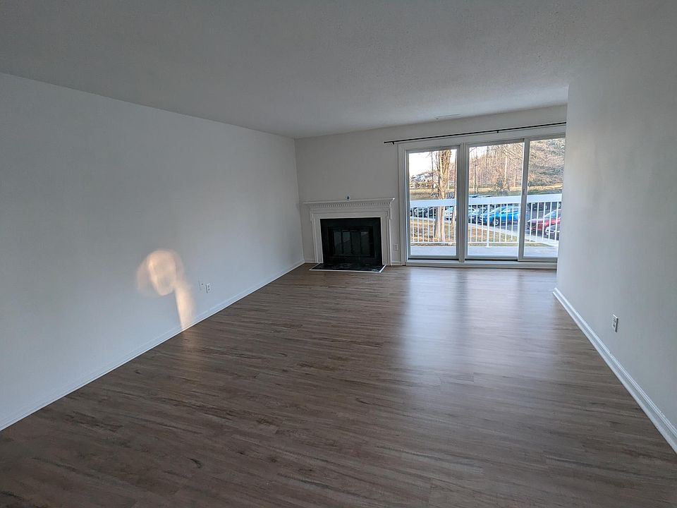 Family room with sliding doors to balcony