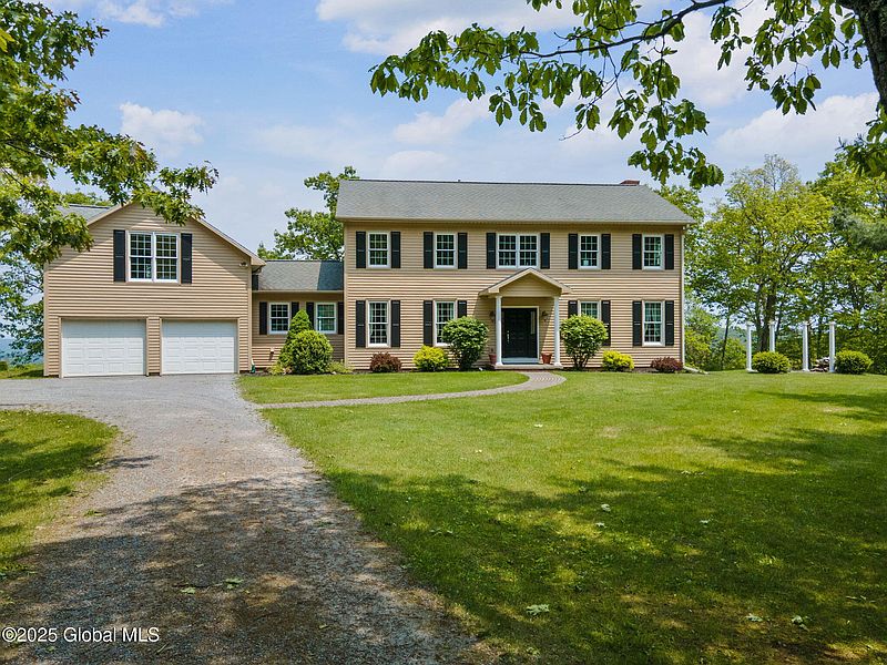 2nd image of 340 Oak Meadows Road