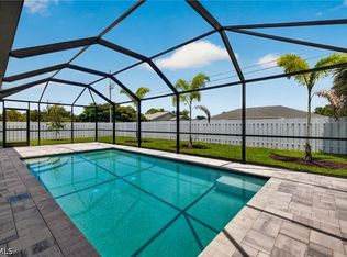 505 SW 25th Lane Cpe, Coral, FL 33914