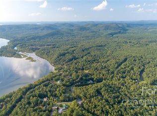 17 Emerald Shores Rd, Mount Gilead, NC 27306