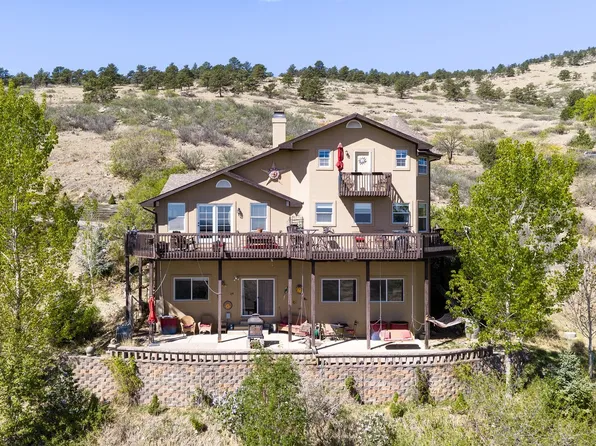 11730 Pointe View Dr, Longmont, CO 80503