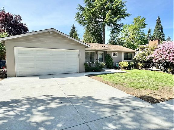 2nd image of 16817 NE 106th St