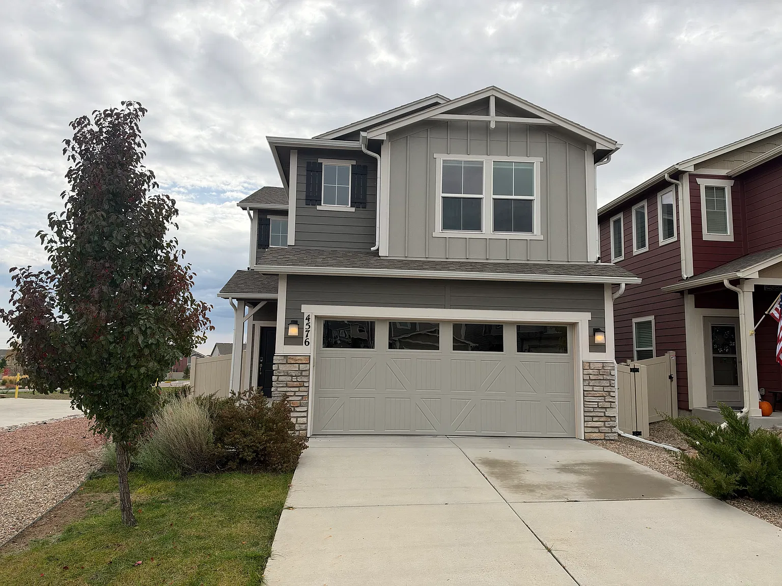 3 bed, 2.5 bath, 1688 sqft, $2,100 — Photo 1