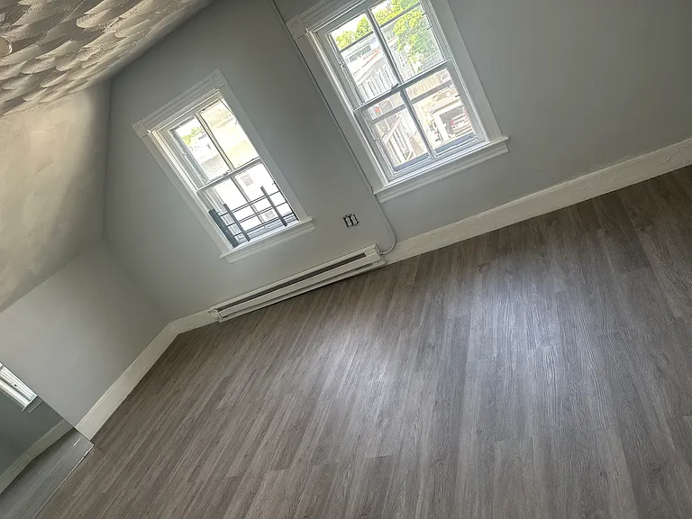 34 Fletcher St #4 — Photo 11