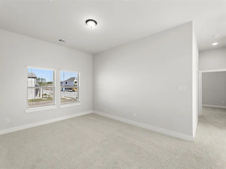 809 Meadow Spring Ln — Photo 16