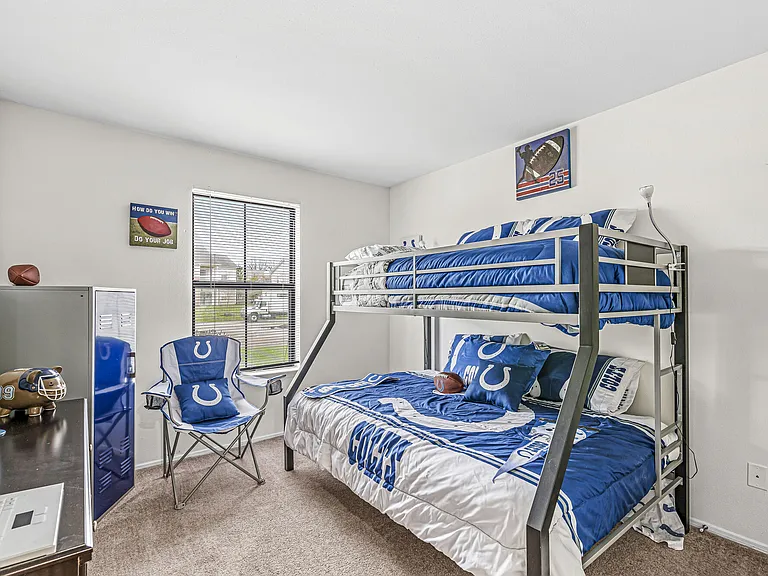 Enclave at Eagle Creek Apartments — Photo 22