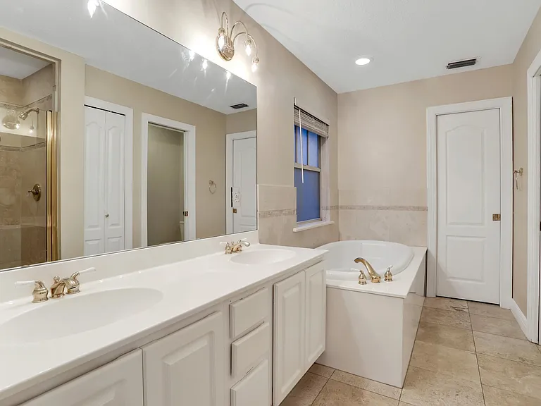 148 S Thornton Ave — Photo 34