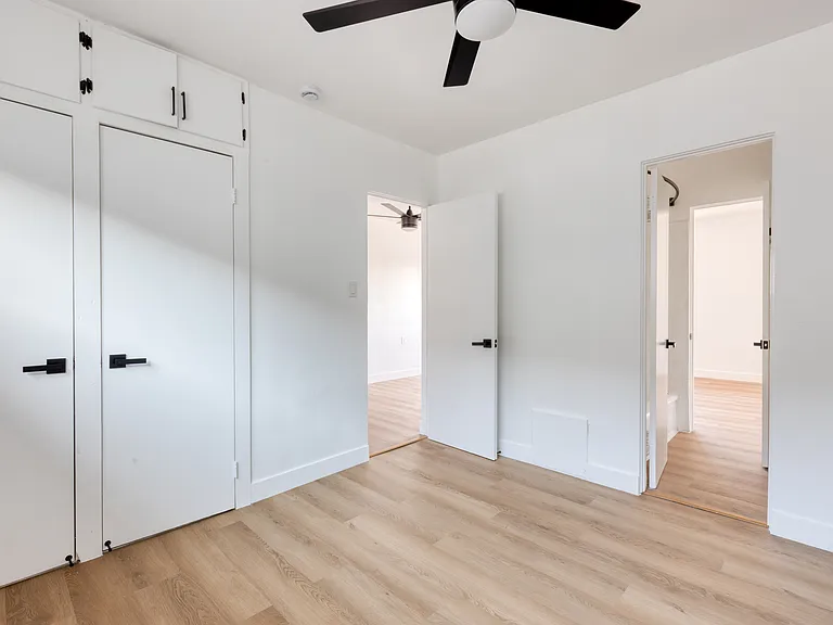 15741 Blaine Ave — Photo 7