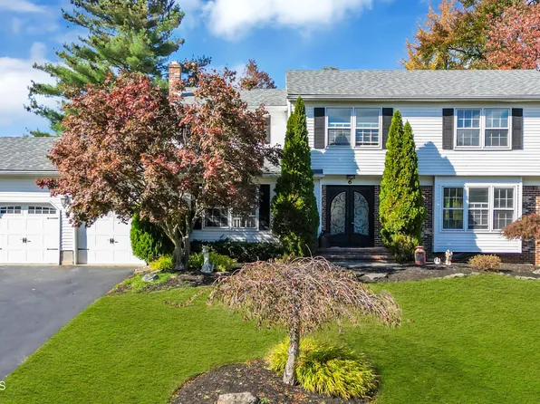 6 Blackfoot Drive, Manalapan, NJ 07726