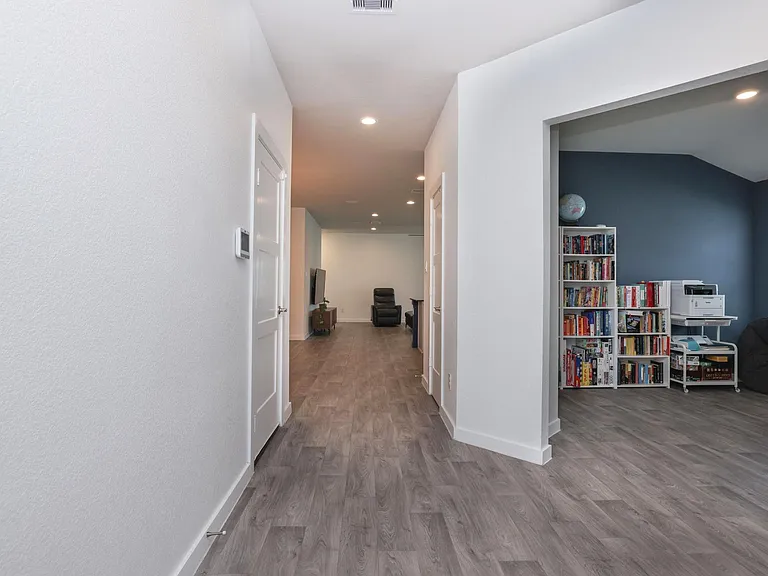 14209 Silver Maple Ct — Photo 7