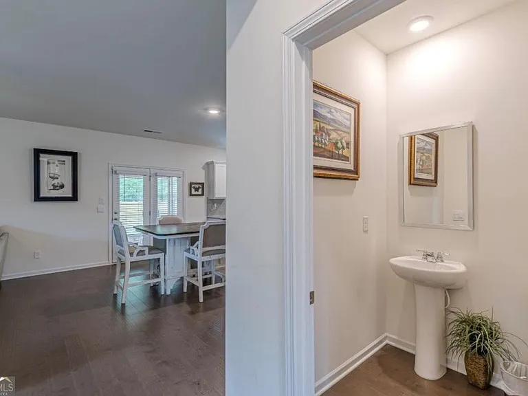 367 Noblewood Dr — Photo 5