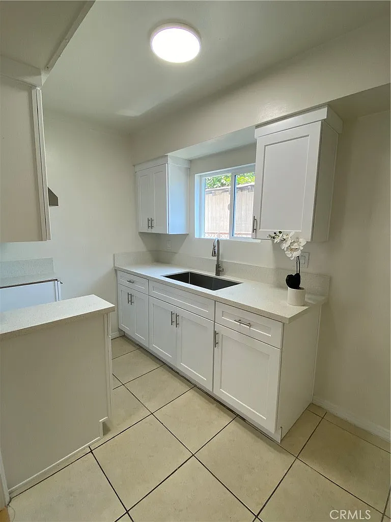 1 bed, 425 sqft, $1,850 — Photo 4