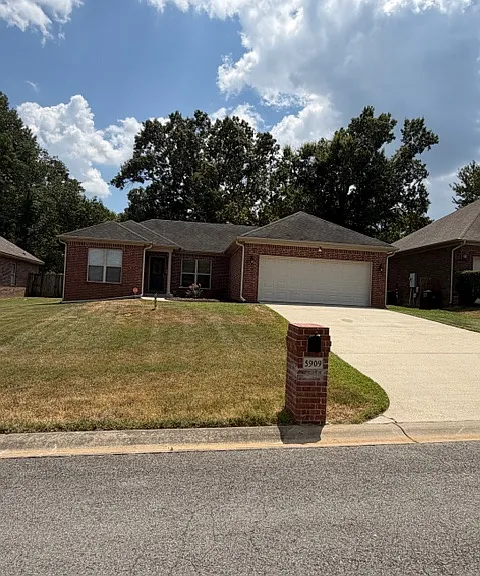 5909 Flight Ct — Photo 1