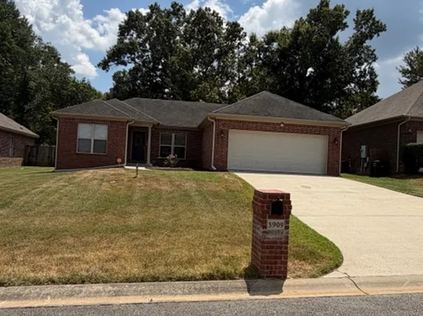 5909 Flight Ct, Jacksonville, AR 72076